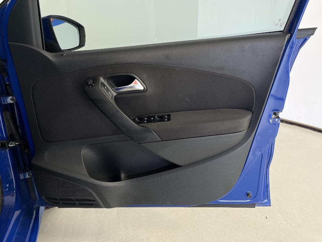 Photo '15' of Volkswagen Polo Photo '15' of Volkswagen Polo