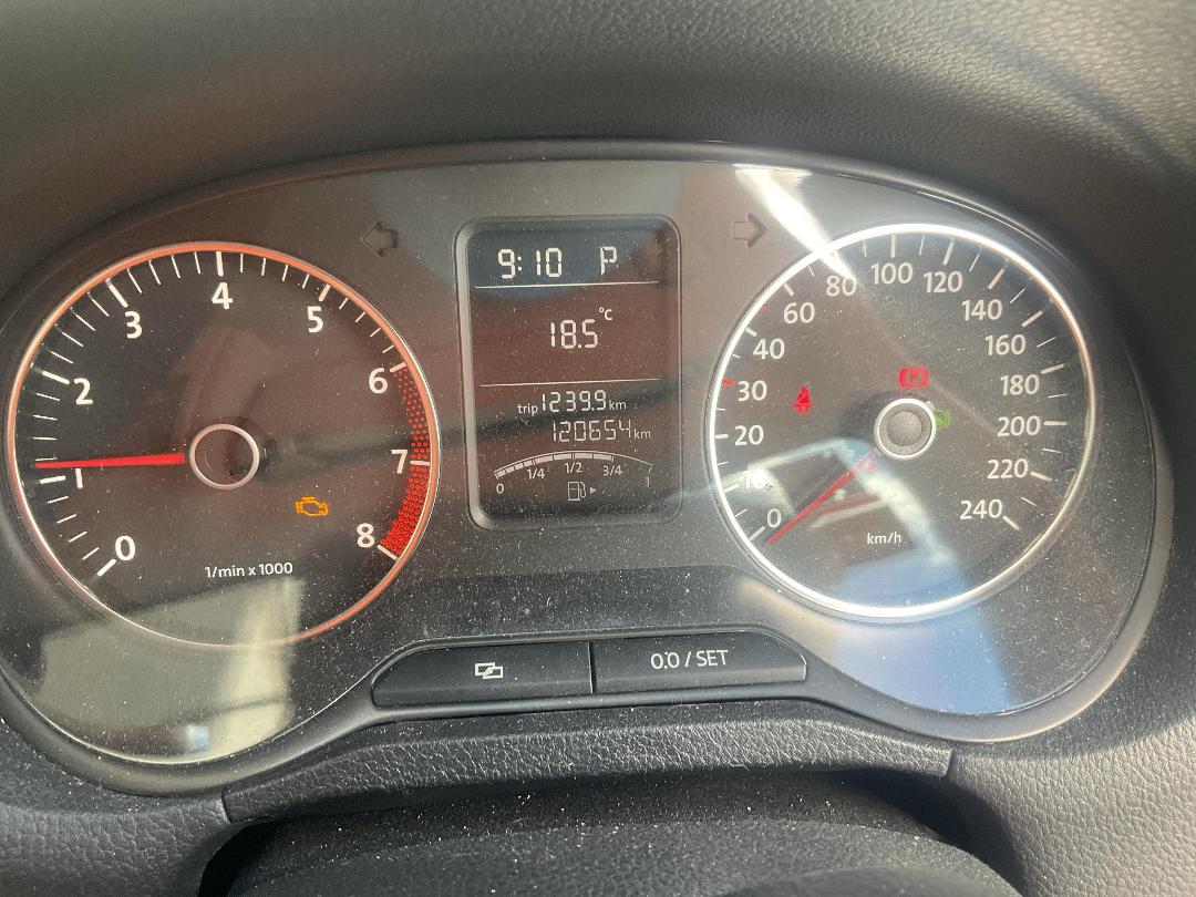 Photo '8' of Volkswagen Polo TSI