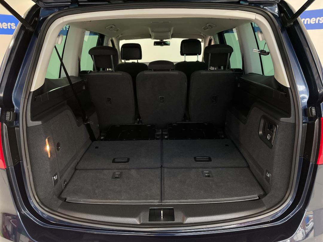 Photo '14' of Volkswagen Sharan Photo '14' of Volkswagen Sharan