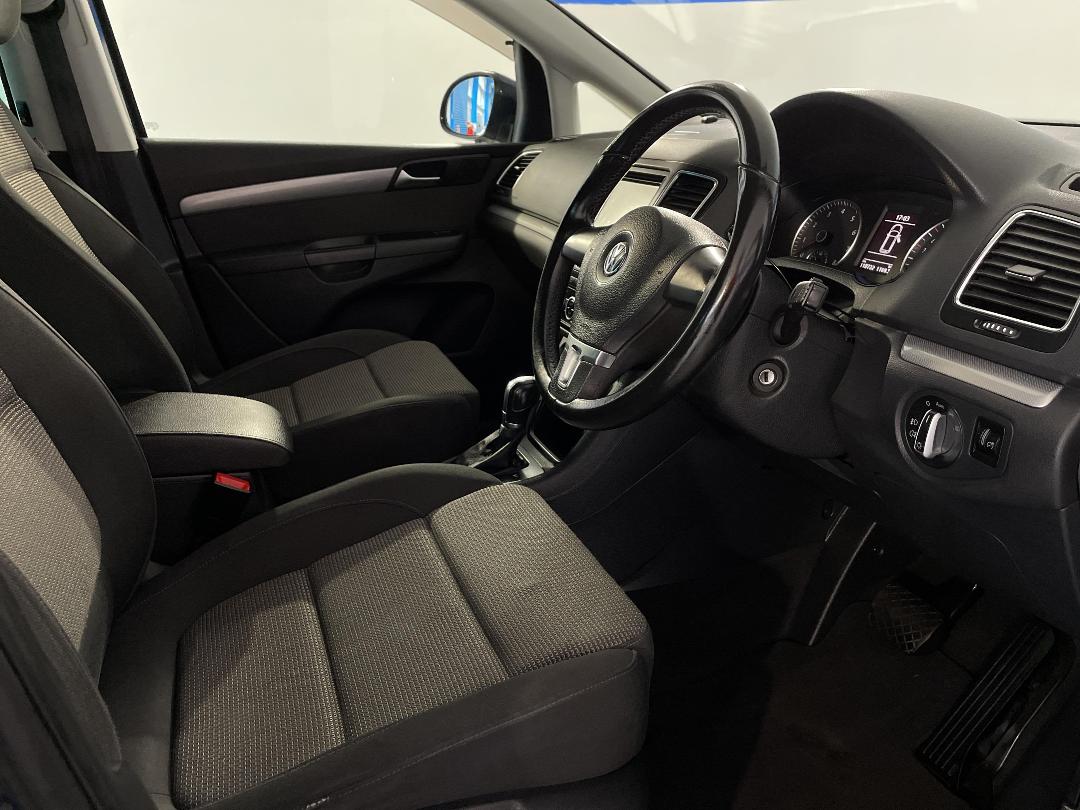 Photo '16' of Volkswagen Sharan Photo '16' of Volkswagen Sharan