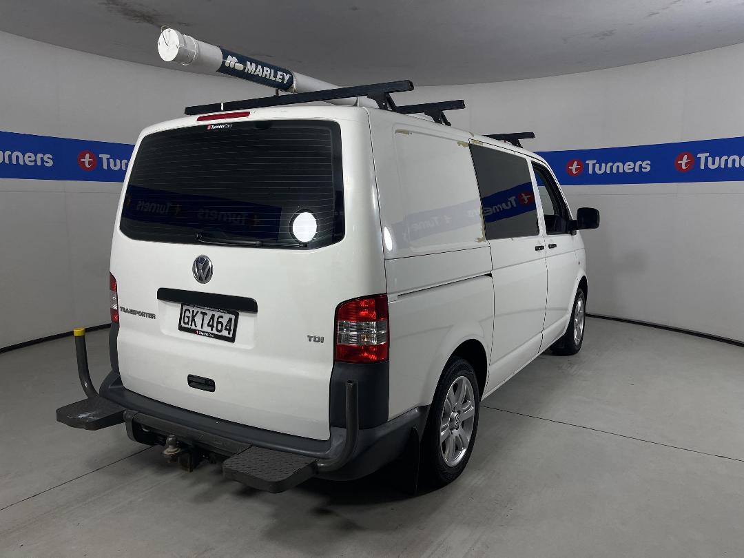 Photo '7' of Volkswagen T5