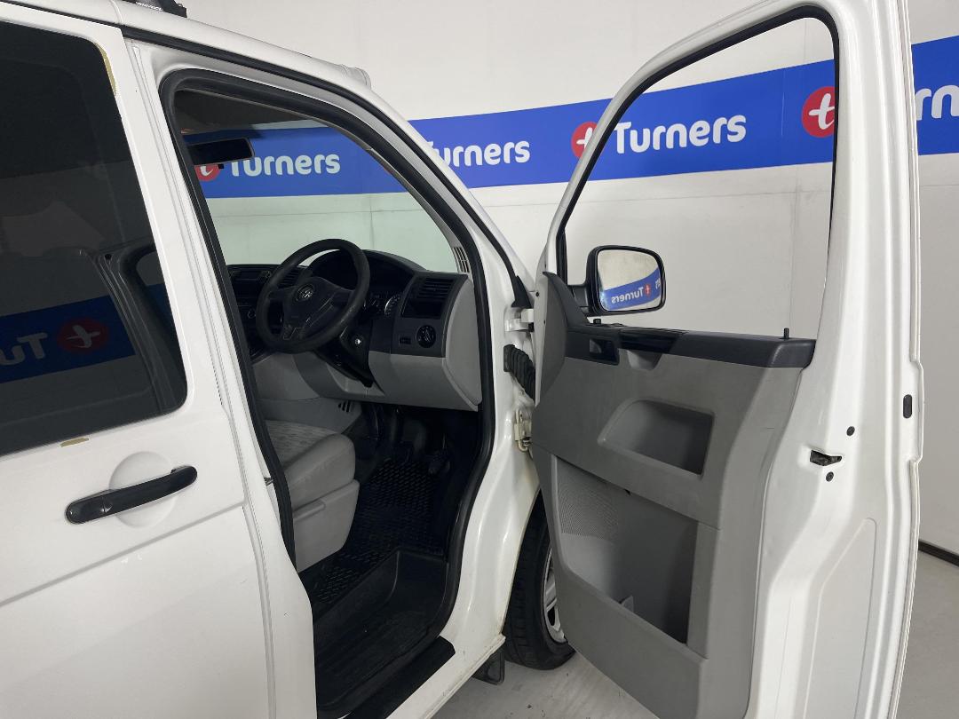 Photo '15' of Volkswagen T5