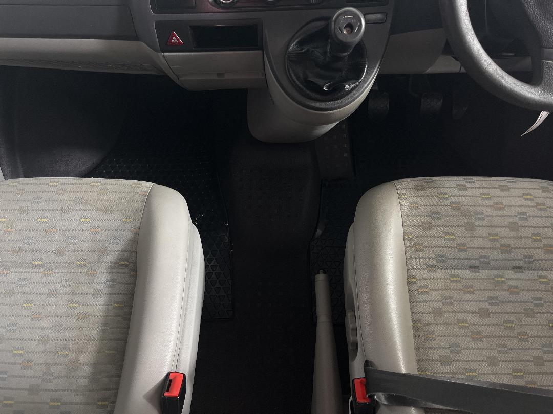 Photo '23' of Volkswagen T5