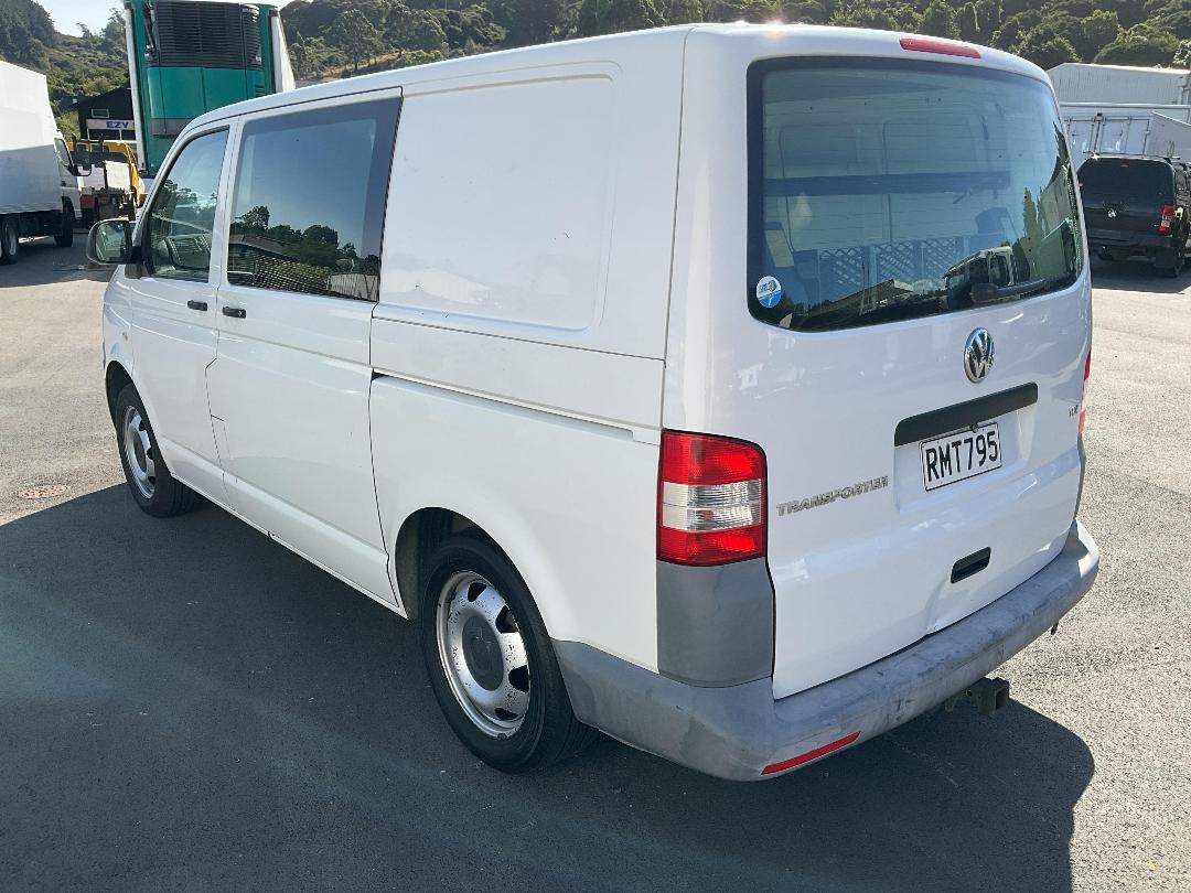 Photo '3' of Volkswagen T5 Transporter SWB