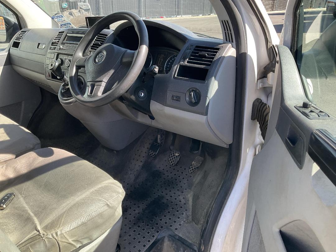 Photo '9' of Volkswagen T5 Transporter SWB