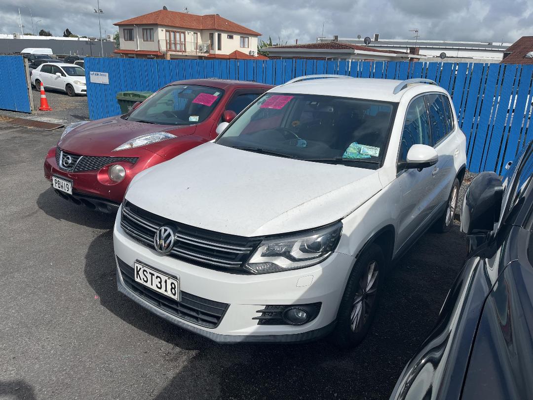 Photo '3' of Volkswagen Tiguan TSI Photo '3' of Volkswagen Tiguan TSI