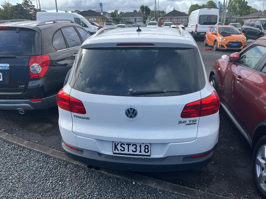 Photo '6' of Volkswagen Tiguan TSI Photo '6' of Volkswagen Tiguan TSI