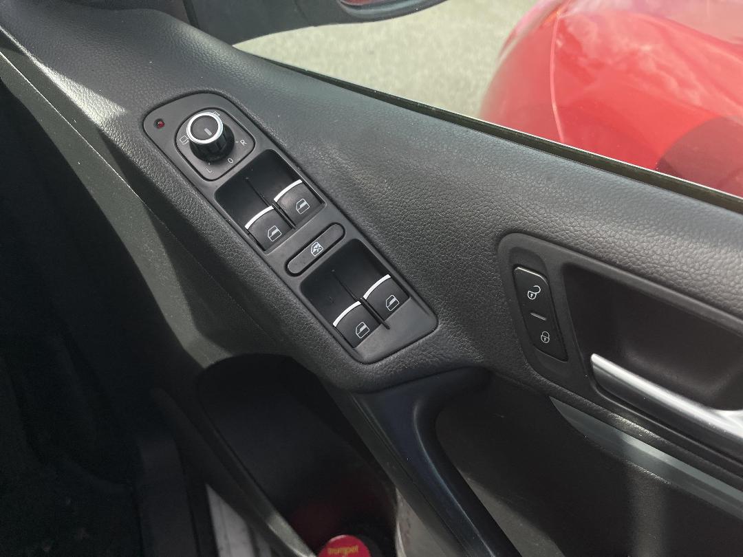 Photo '20' of Volkswagen Tiguan TSI Photo '20' of Volkswagen Tiguan TSI