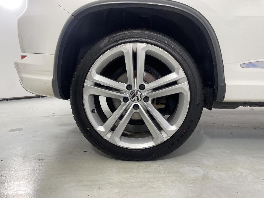 Photo '12' of Volkswagen Tiguan