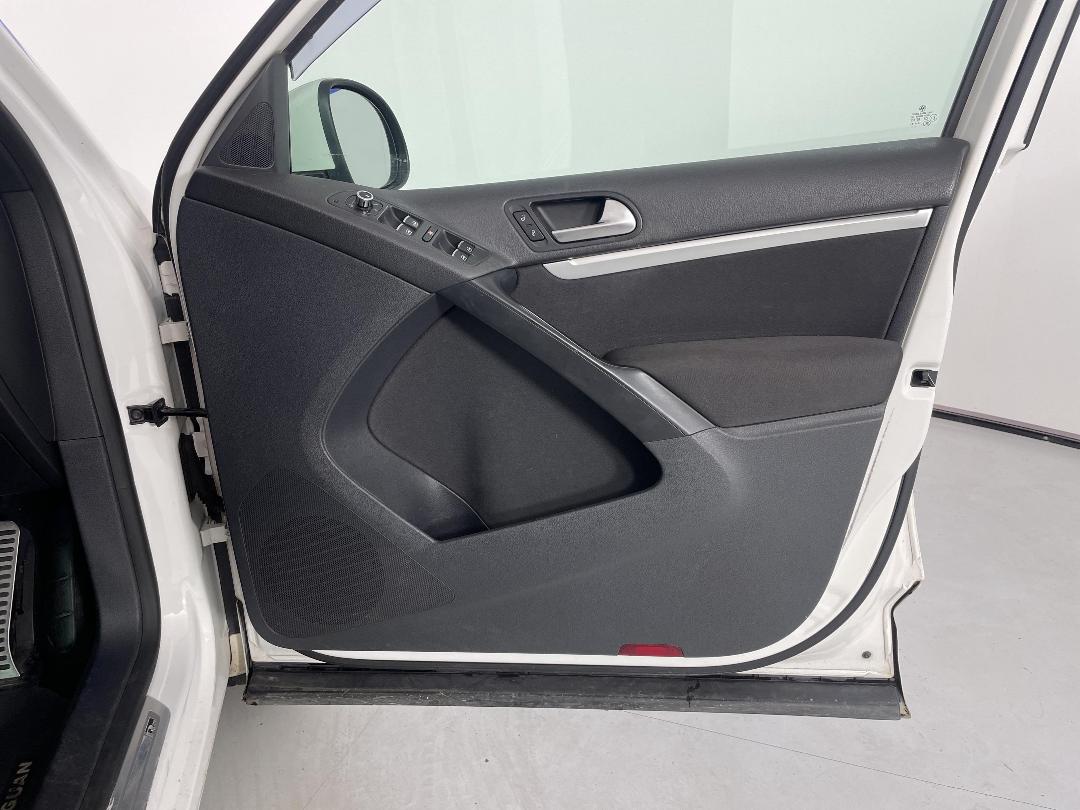 Photo '15' of Volkswagen Tiguan