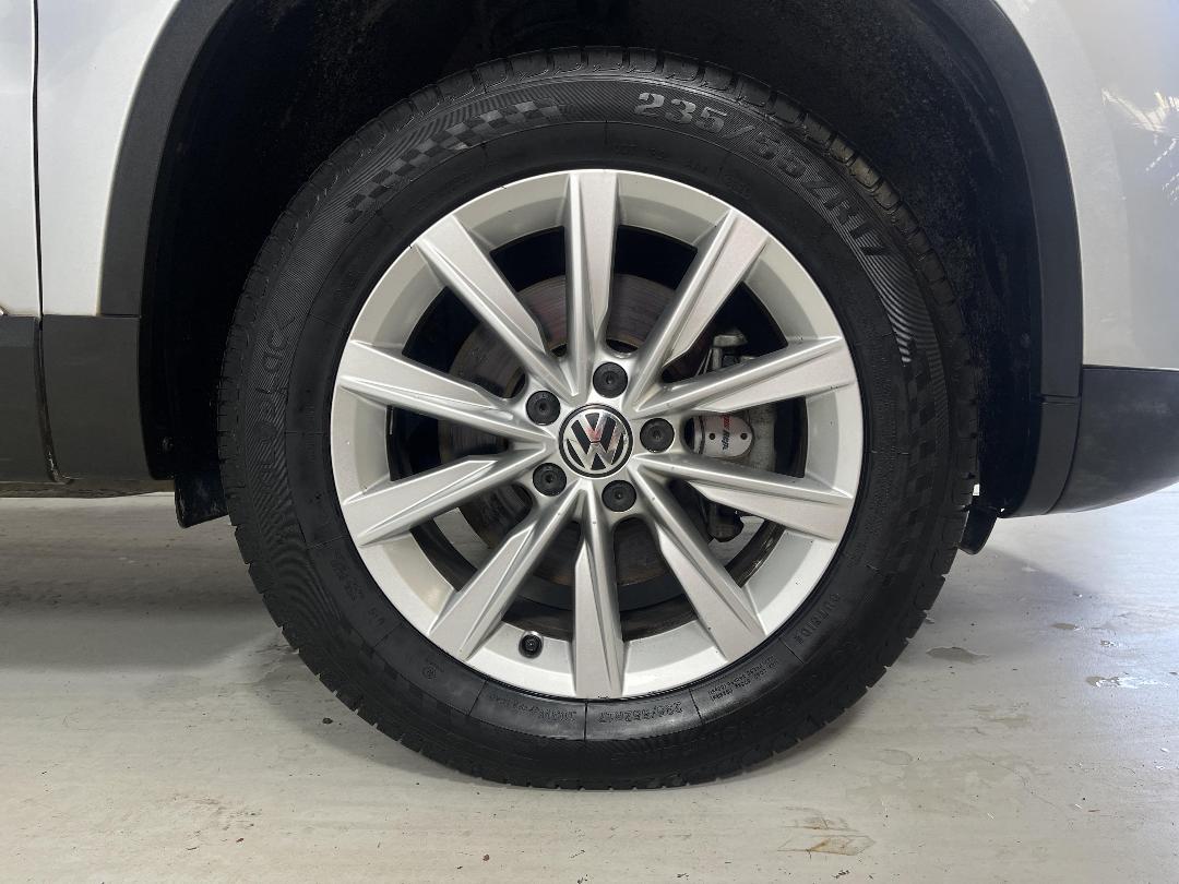 Photo '9' of Volkswagen Tiguan Photo '9' of Volkswagen Tiguan