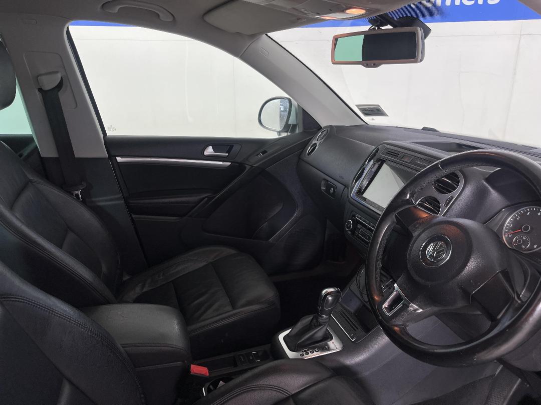 Photo '16' of Volkswagen Tiguan Photo '16' of Volkswagen Tiguan