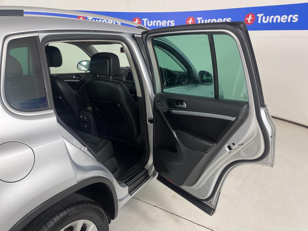 Photo '19' of Volkswagen Tiguan Photo '19' of Volkswagen Tiguan