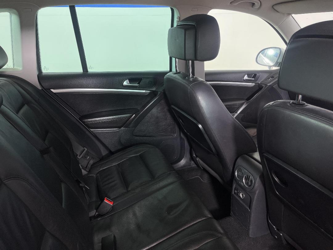 Photo '20' of Volkswagen Tiguan Photo '20' of Volkswagen Tiguan