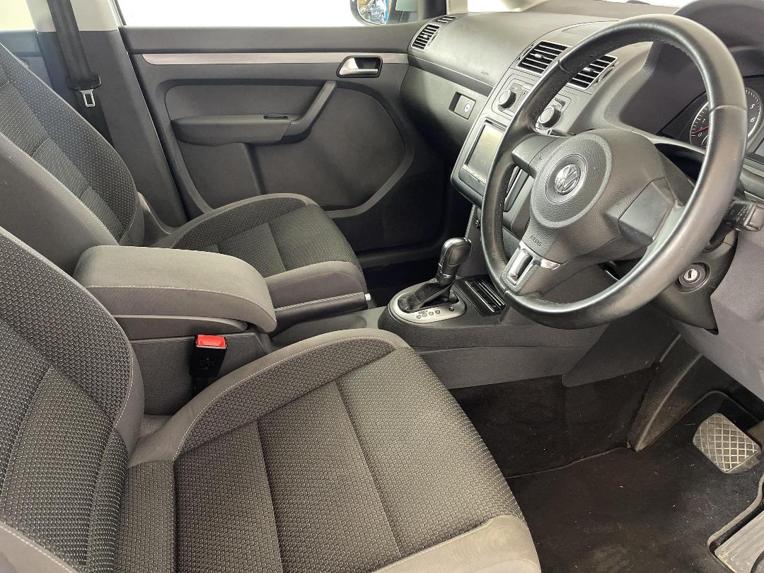 Photo '16' of Volkswagen Touran