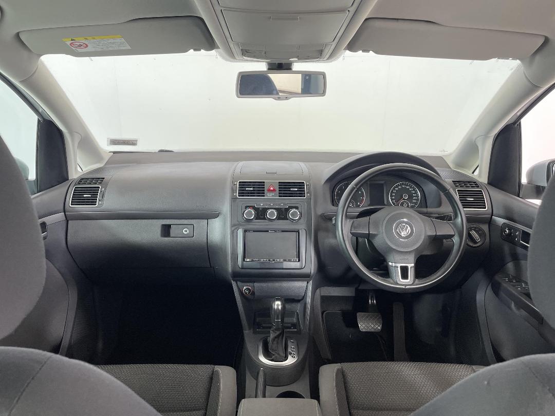 Photo '17' of Volkswagen Touran