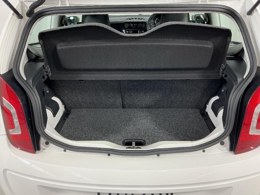 Photo '14' of Volkswagen UP Photo '14' of Volkswagen UP