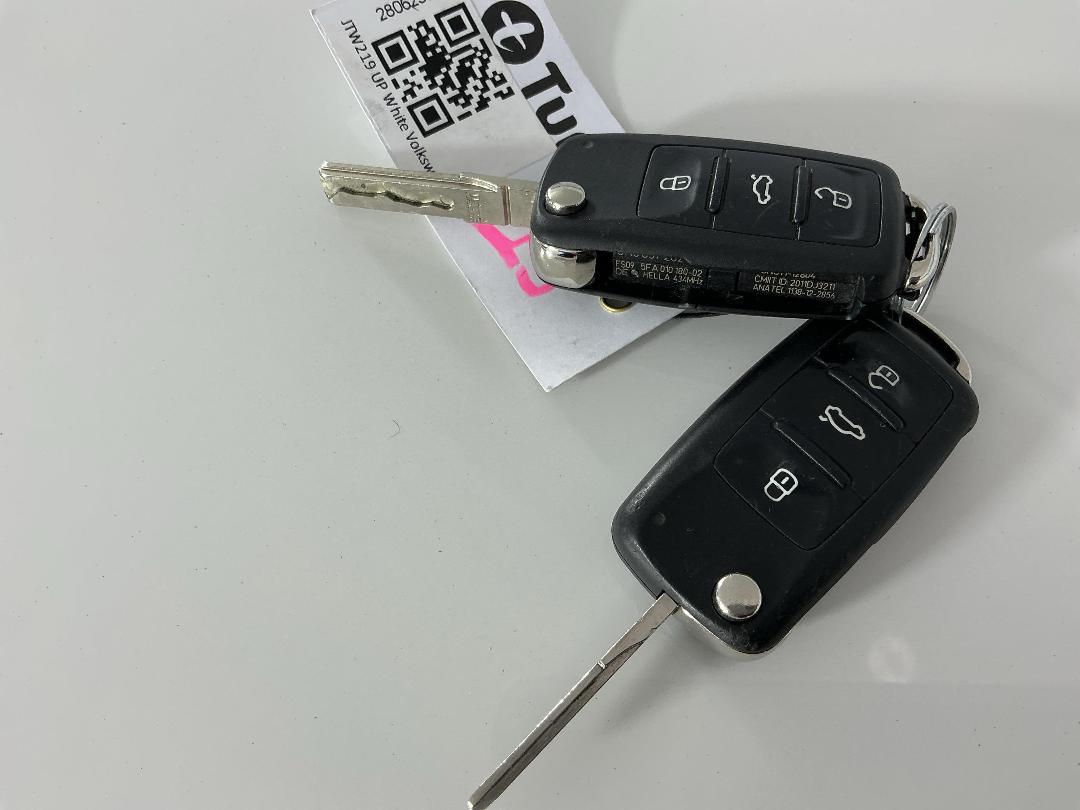 Photo '21' of Volkswagen UP Photo '21' of Volkswagen UP