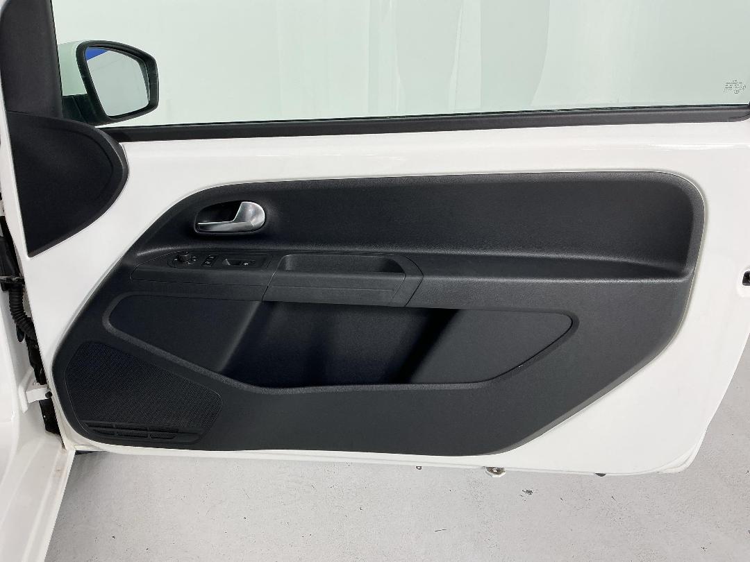 Photo '15' of Volkswagen UP Photo '15' of Volkswagen UP