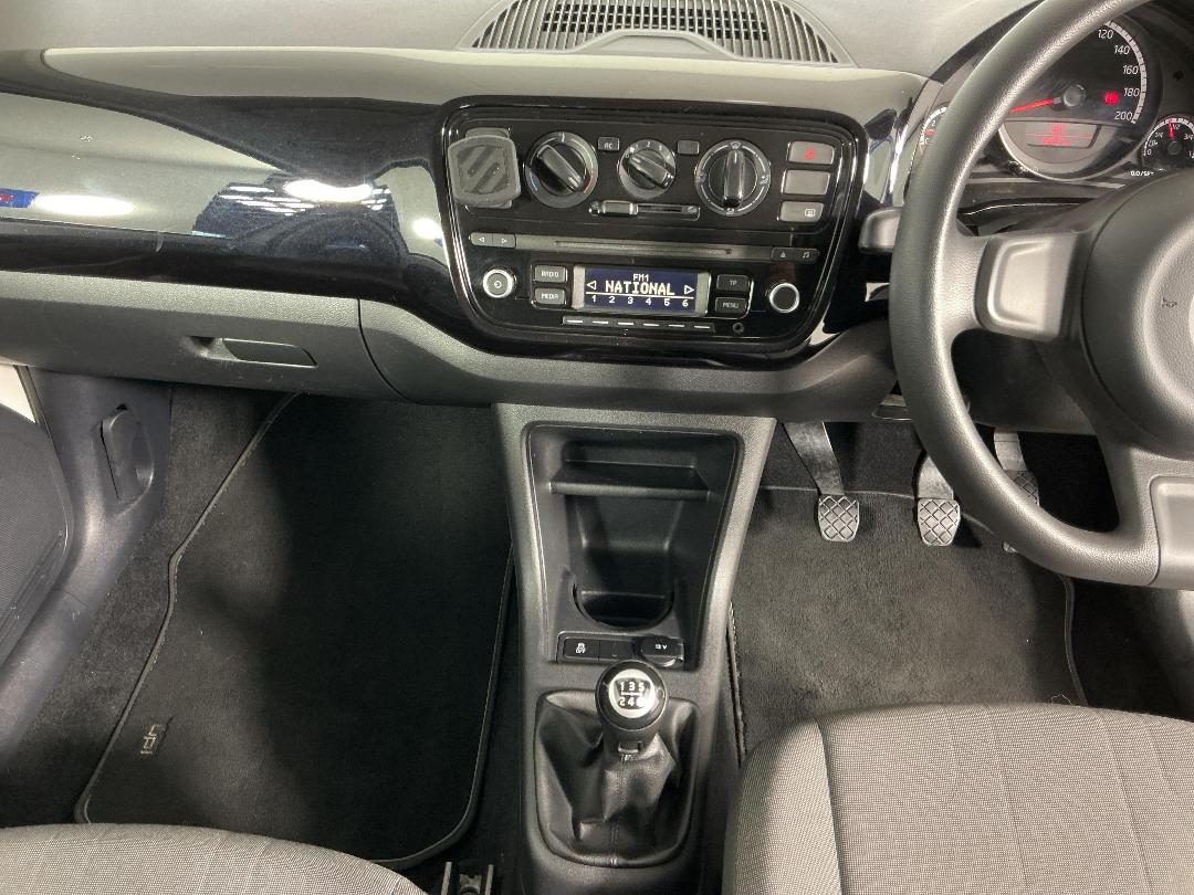 Photo '18' of Volkswagen UP Photo '18' of Volkswagen UP