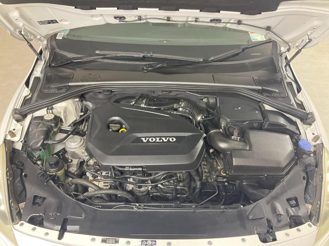 Photo '11' of Volvo V60