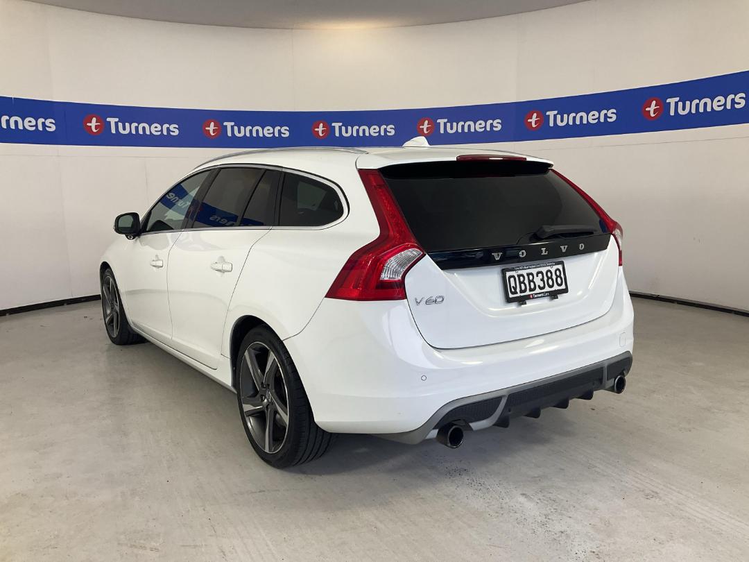 Photo '4' of Volvo V60