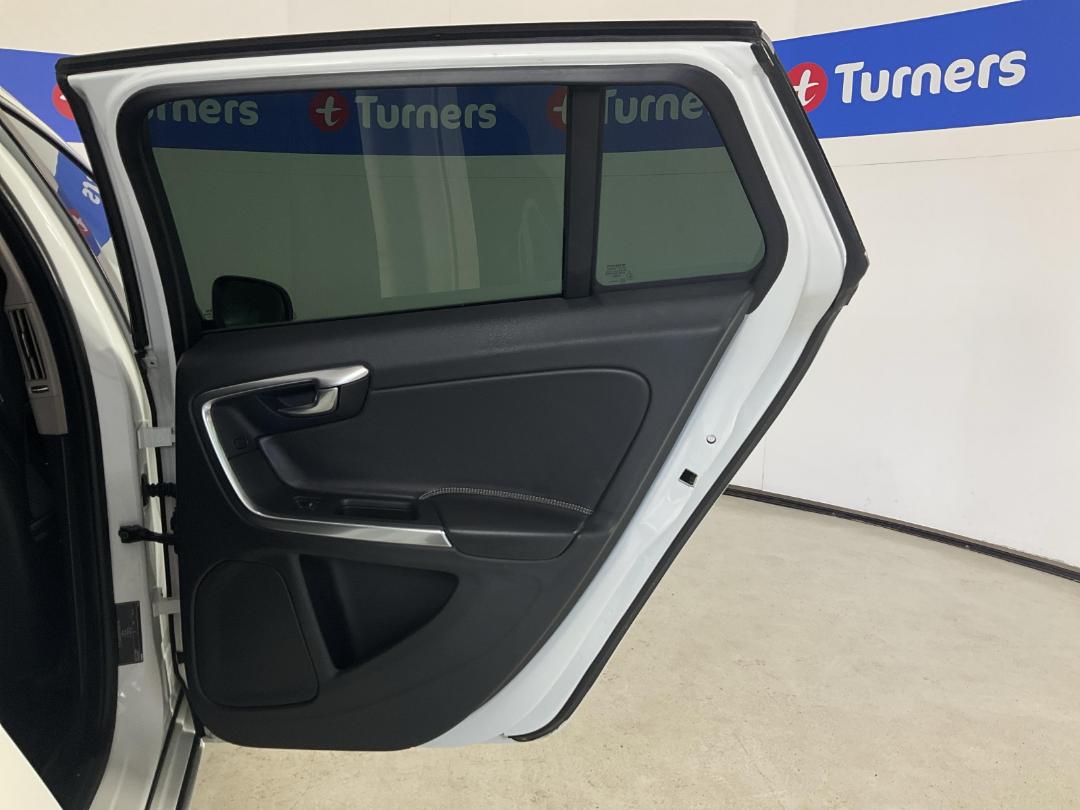 Photo '17' of Volvo V60