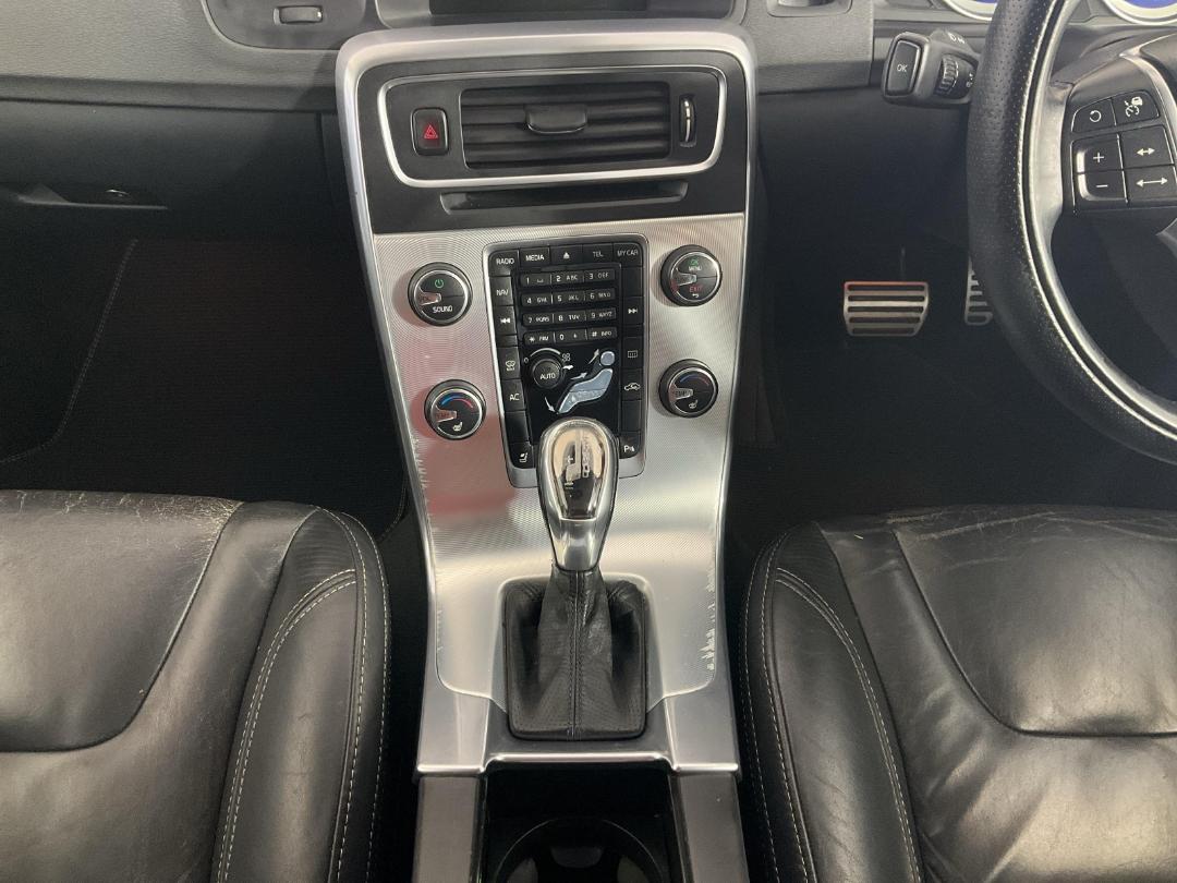 Photo '16' of Volvo V60