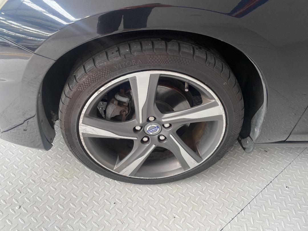 Photo '10' of Volvo V60