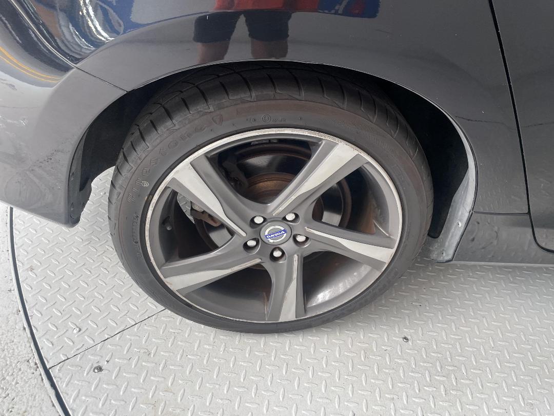 Photo '12' of Volvo V60