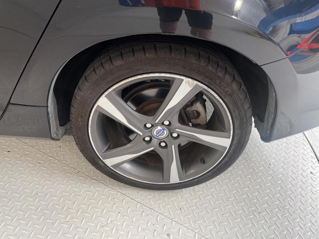 Photo '11' of Volvo V60