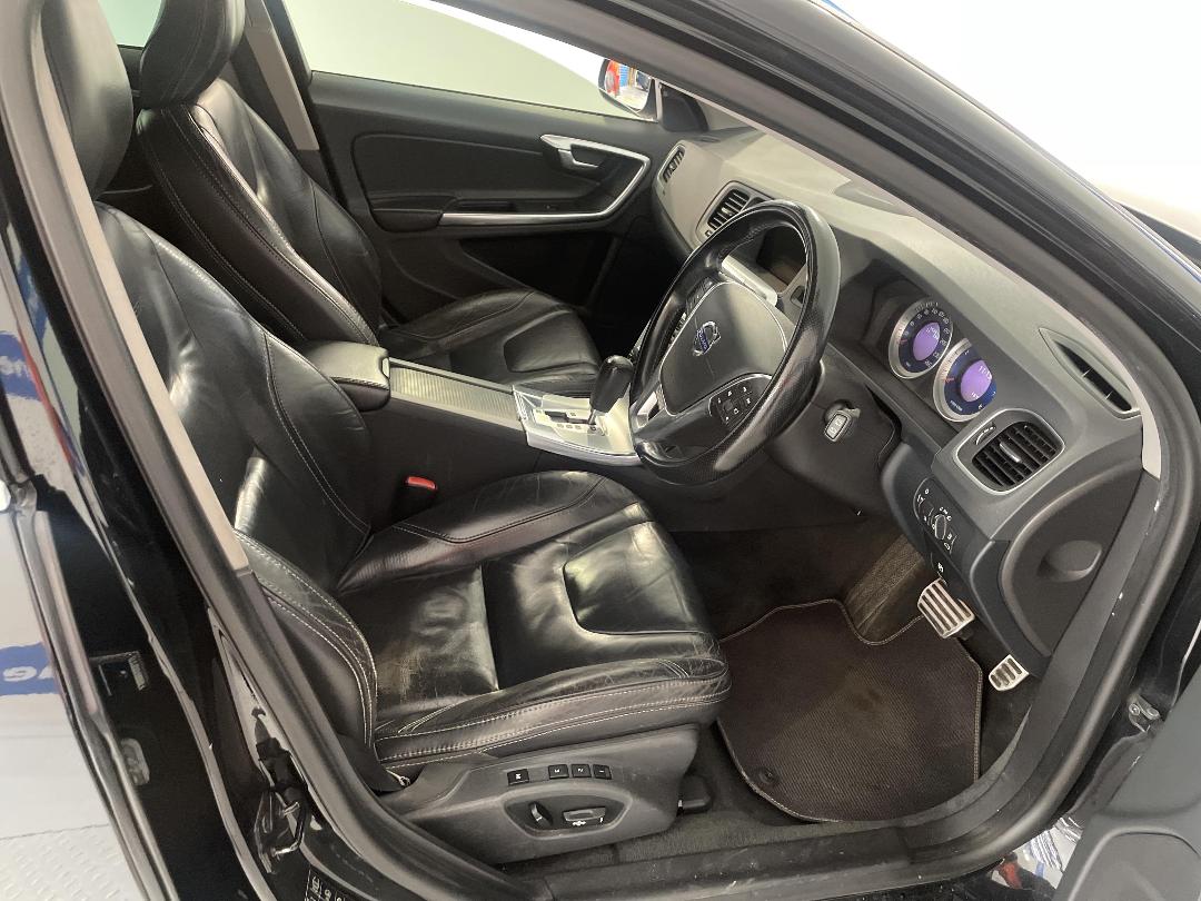 Photo '16' of Volvo V60