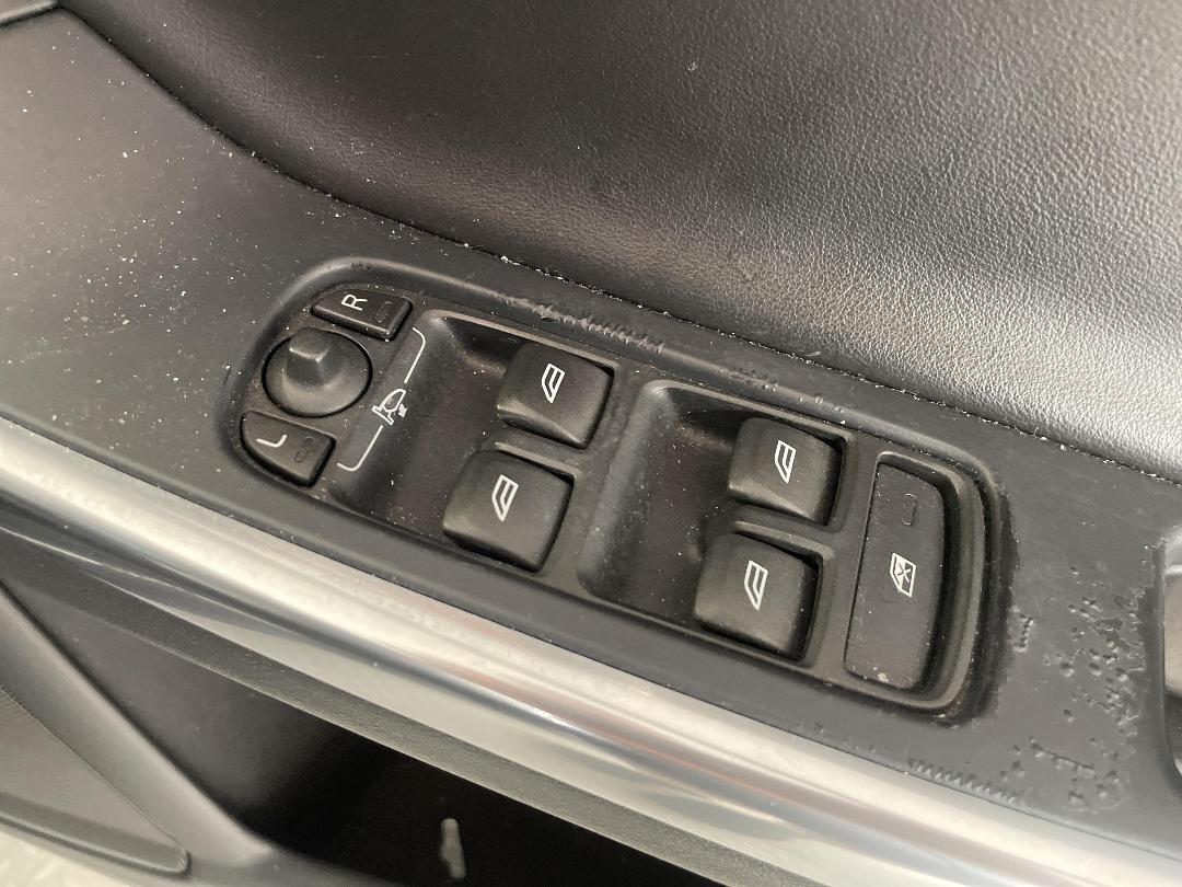 Photo '24' of Volvo V60