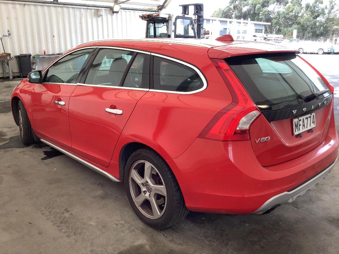 Photo '4' of Volvo V60