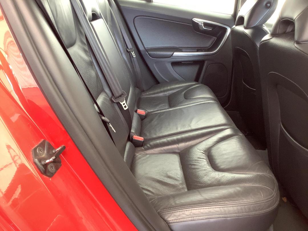 Photo '6' of Volvo V60