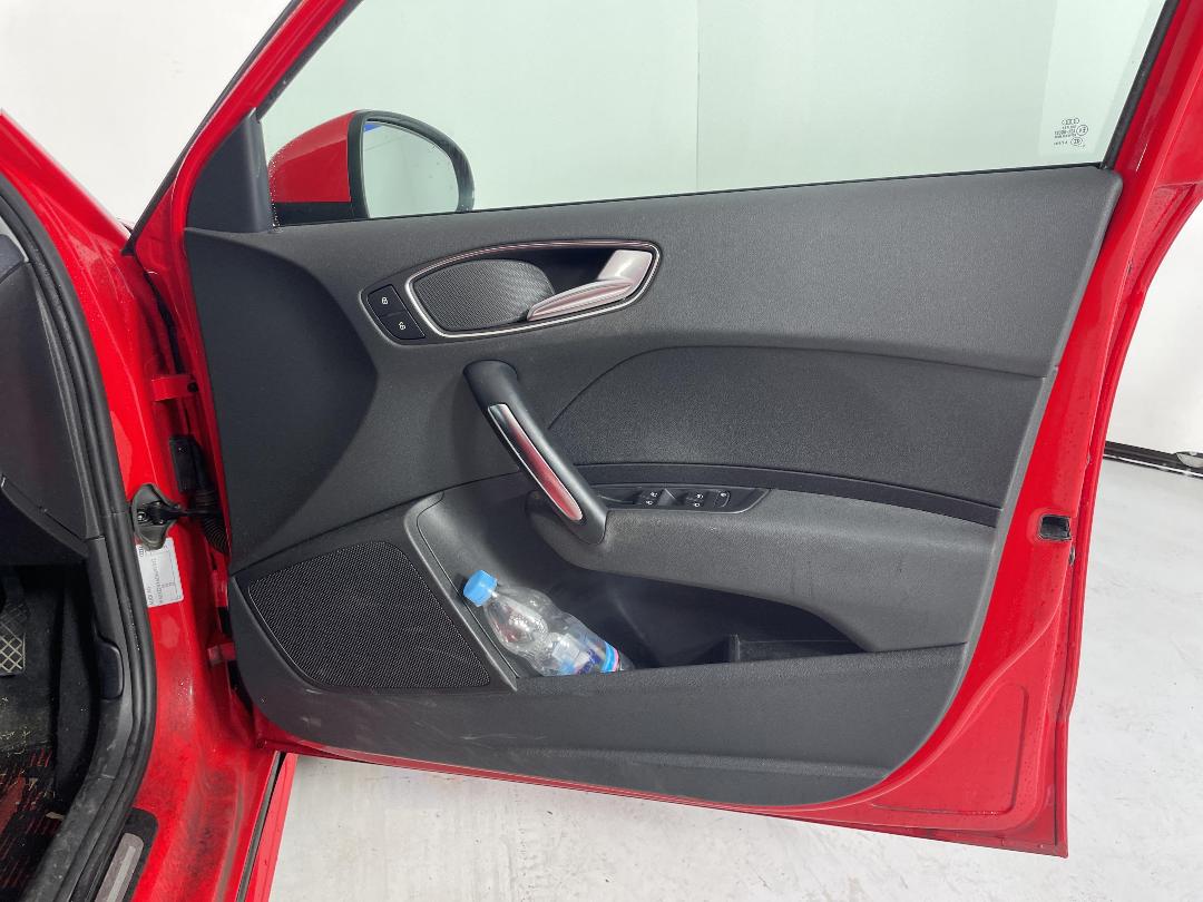 Photo '13' of Audi A1 Tfsi