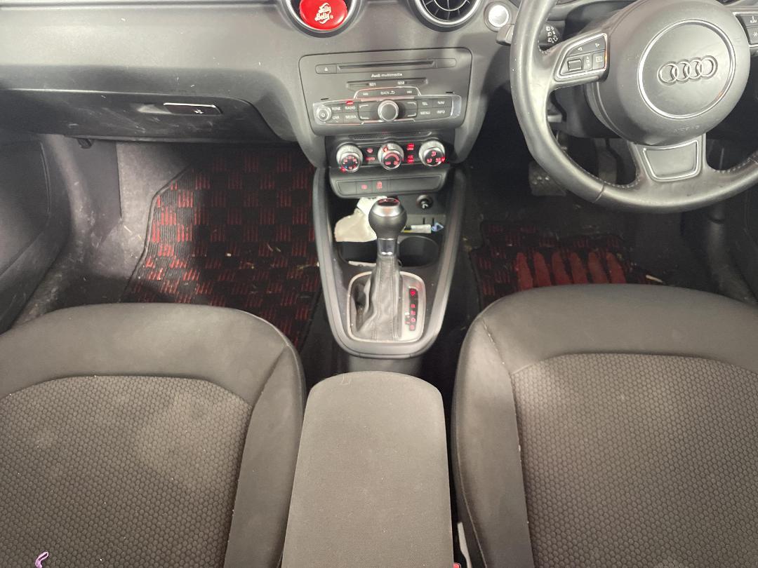 Photo '20' of Audi A1 Tfsi