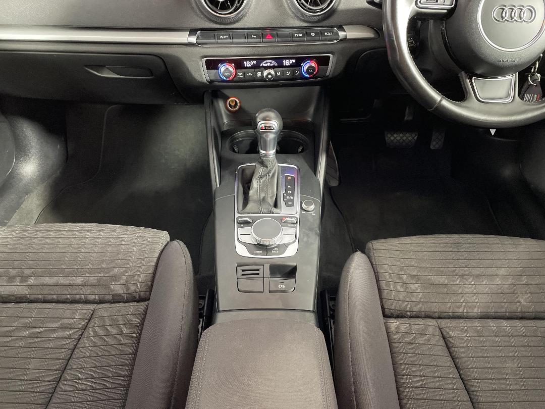 Photo '18' of Audi A3