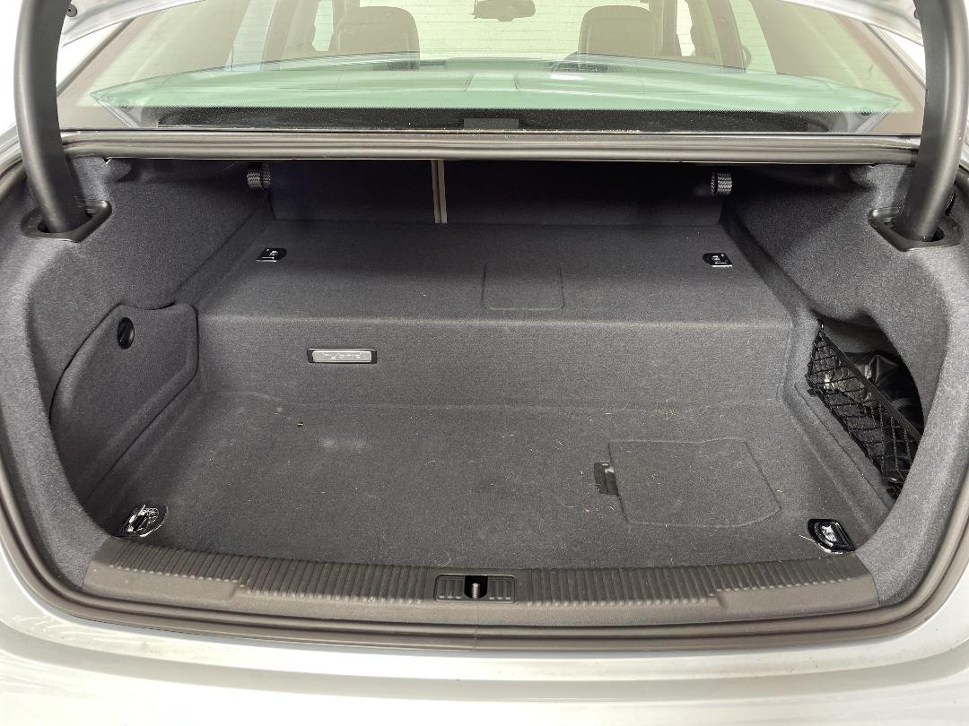 Photo '14' of Audi A6 Photo '14' of Audi A6