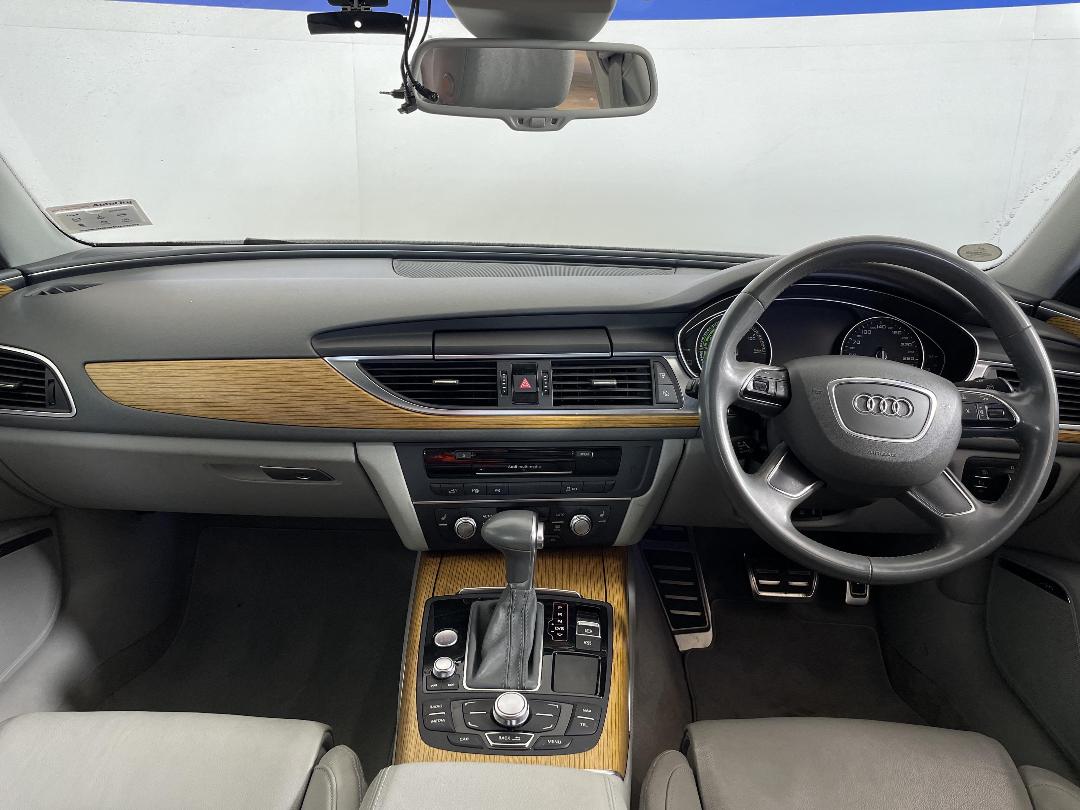 Photo '17' of Audi A6 Photo '17' of Audi A6