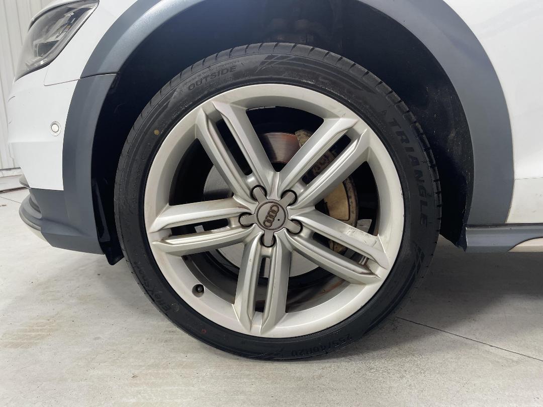 Photo '10' of Audi A6 Photo '10' of Audi A6