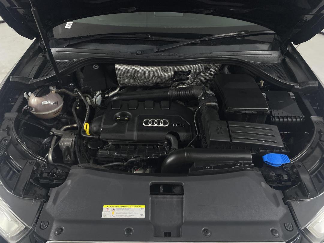 Photo '13' of Audi Q3