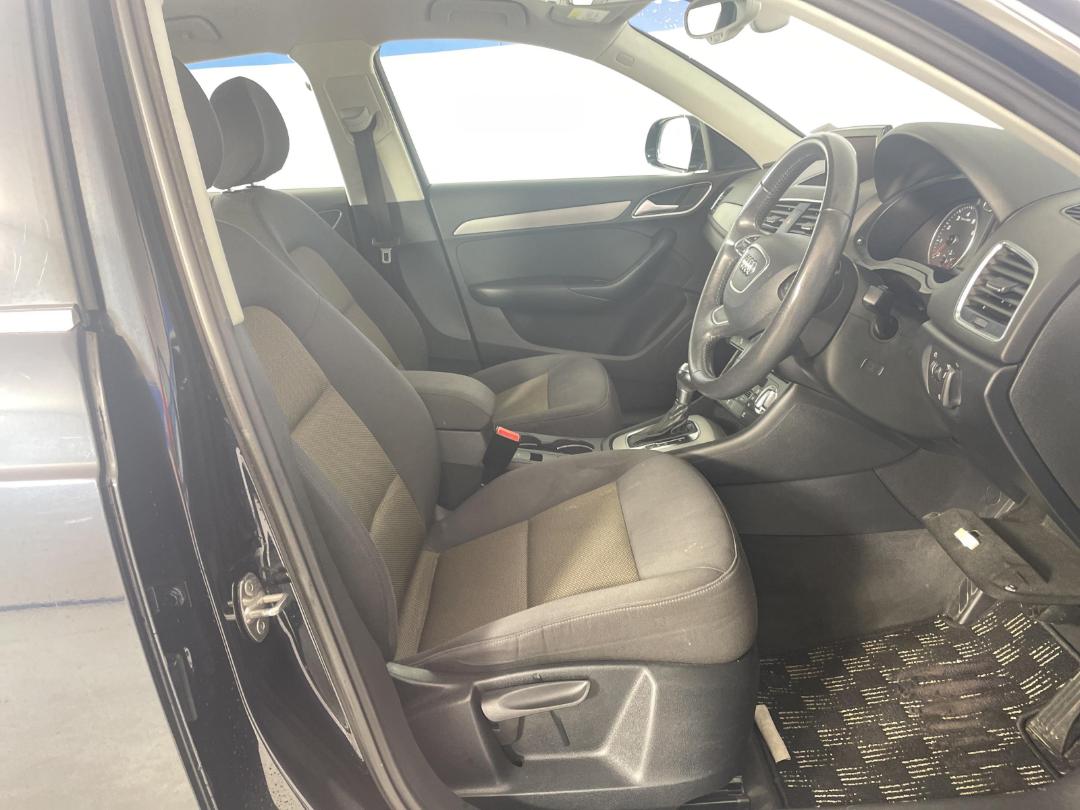 Photo '16' of Audi Q3