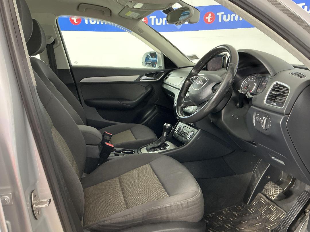 Photo '16' of Audi Q3