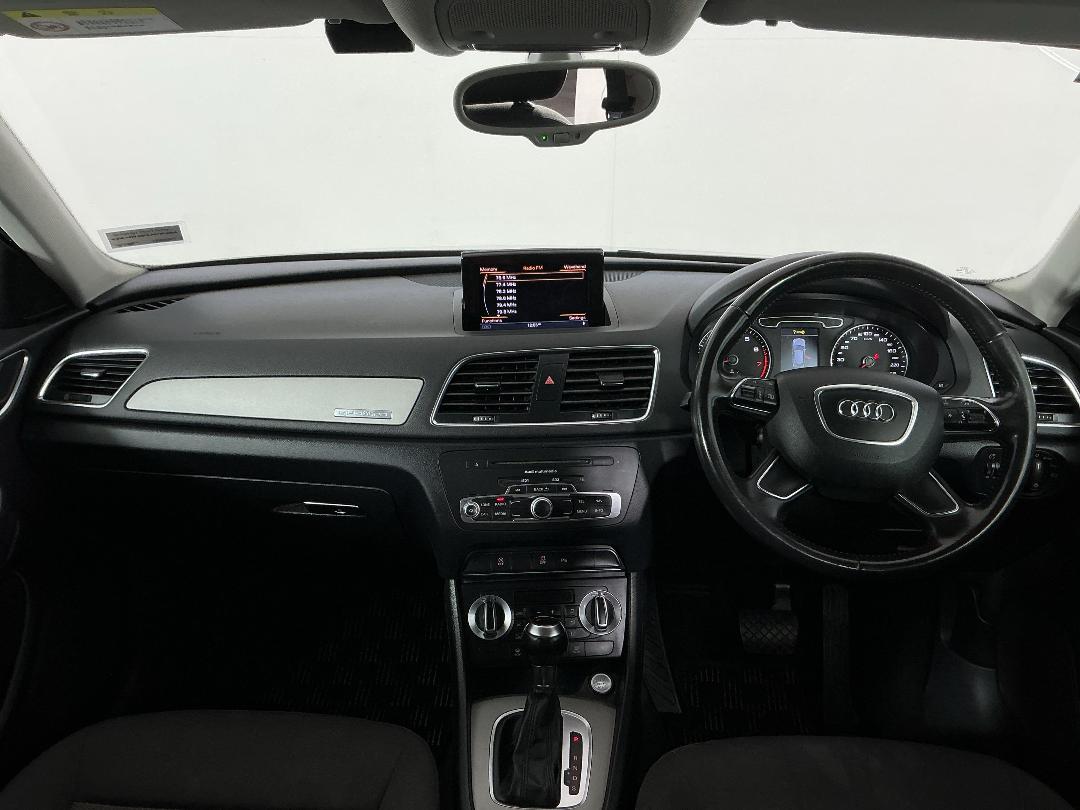 Photo '17' of Audi Q3