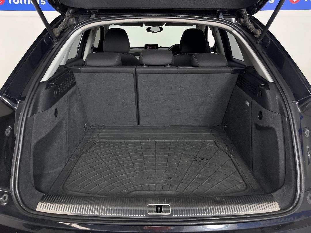 Photo '14' of Audi Q3