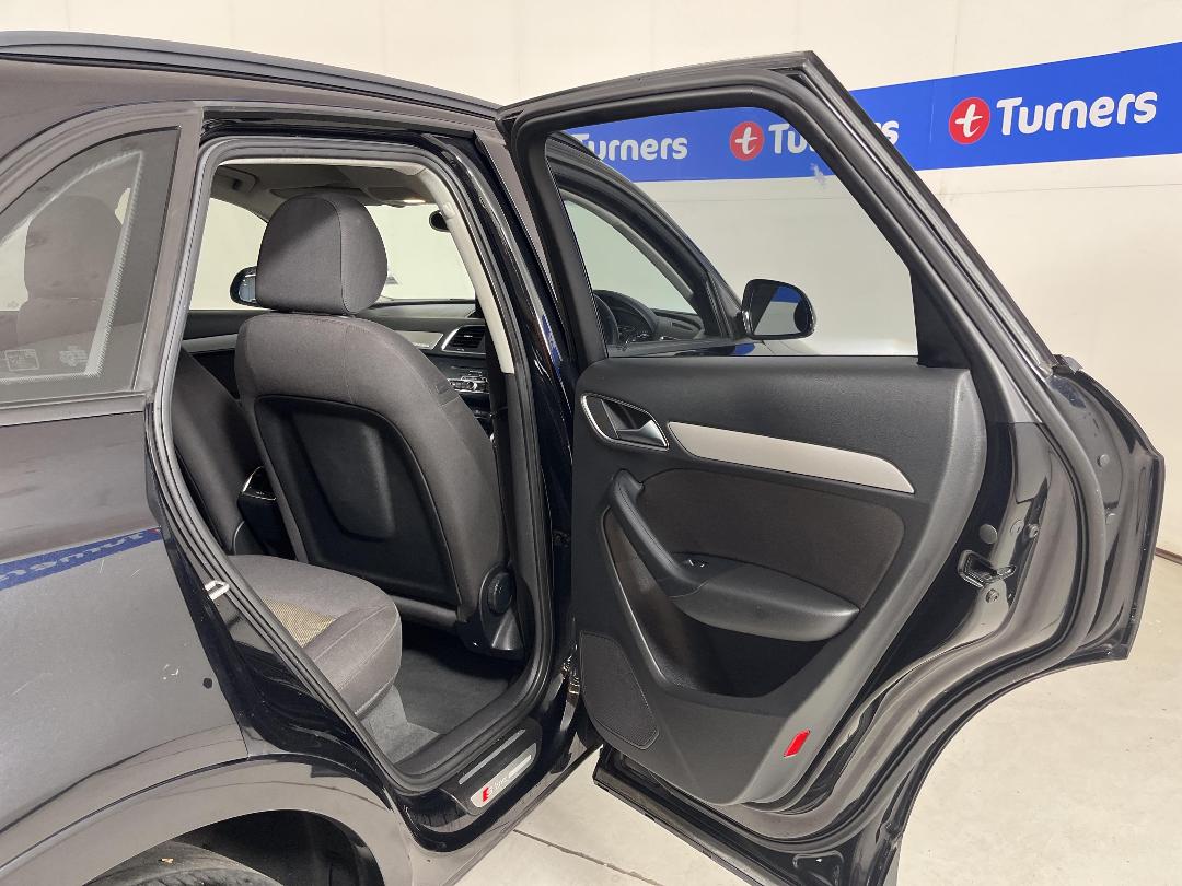 Photo '19' of Audi Q3