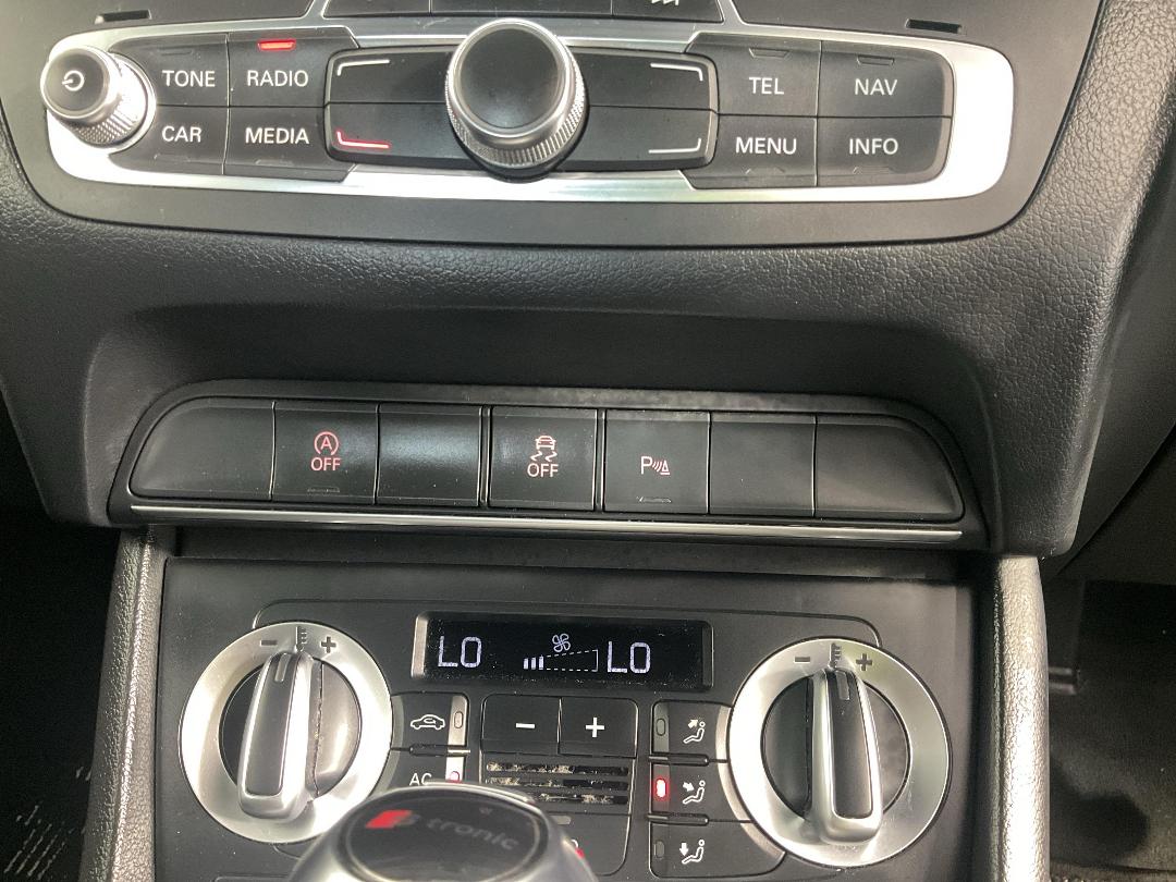 Photo '32' of Audi Q3