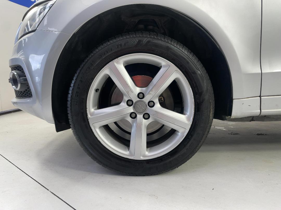 Photo '10' of Audi Q5 Photo '10' of Audi Q5