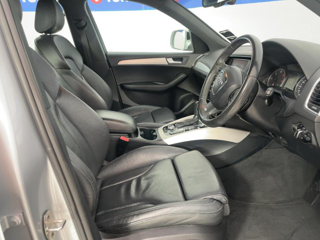 Photo '16' of Audi Q5 Photo '16' of Audi Q5